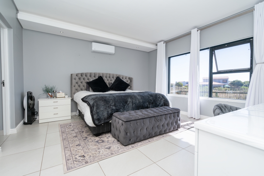 4 Bedroom Property for Sale in Langebaan Country Estate Western Cape